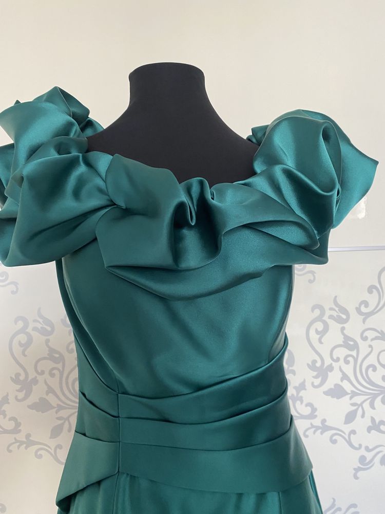 Rochie eleganta verde smarald