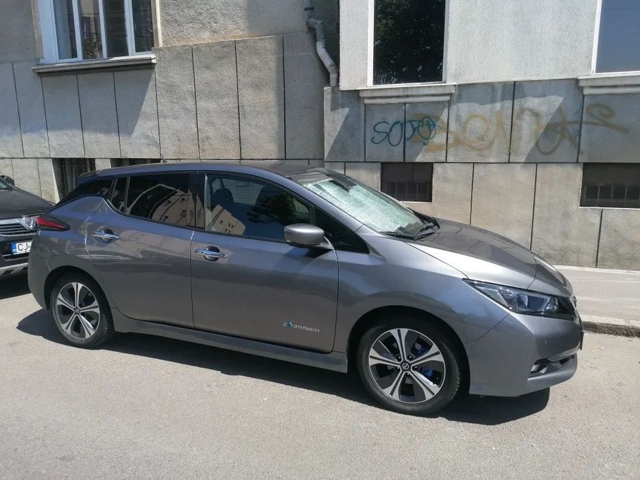Nissan LEAF Nissan LEAF 40 kWh Tekna cauciucuri All season Vredestein