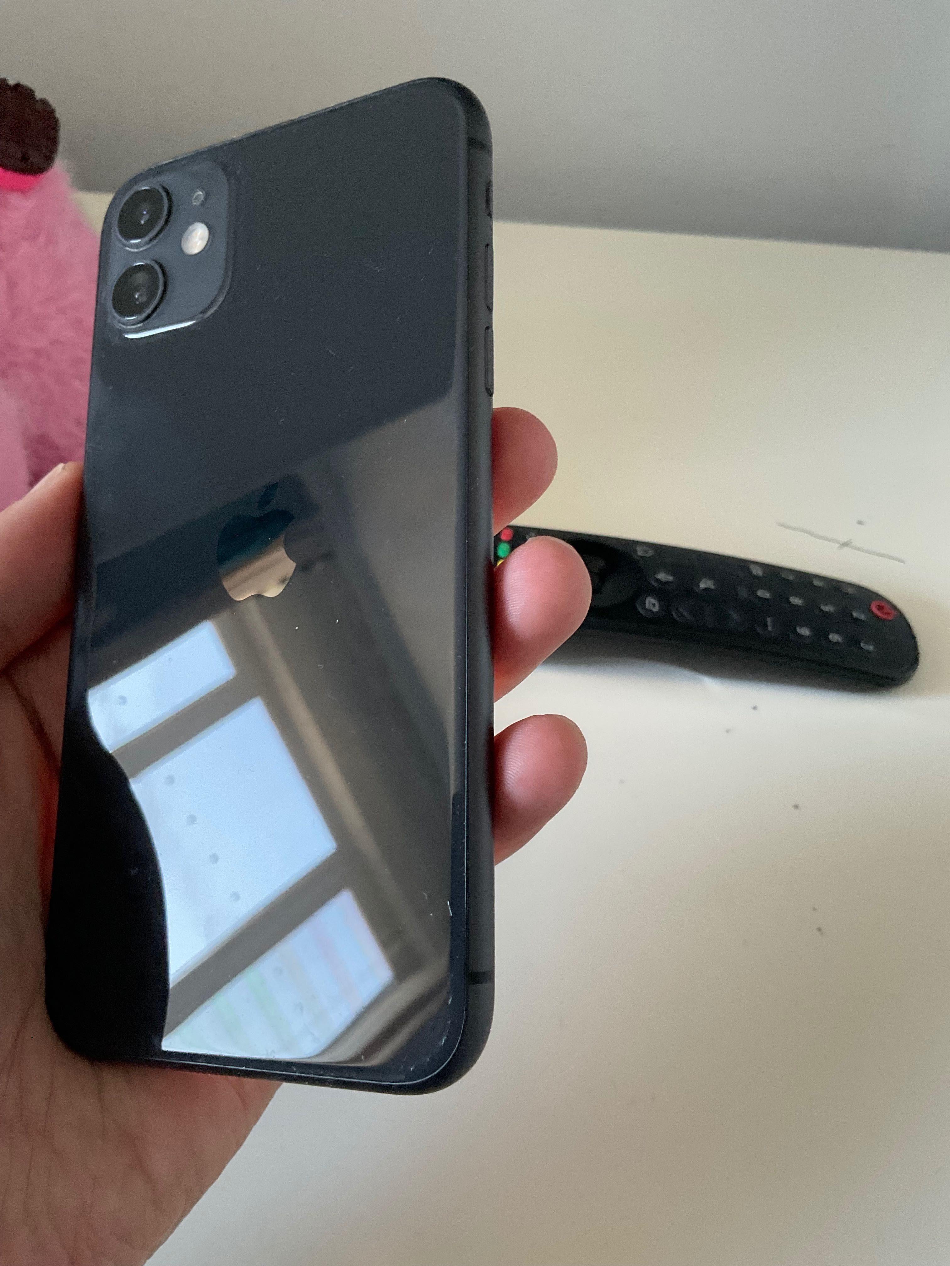 Срочно подам iPhone 11.  Айфон 11 оригинал.