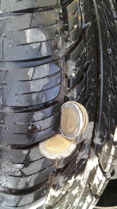 нови гуми със джанти,