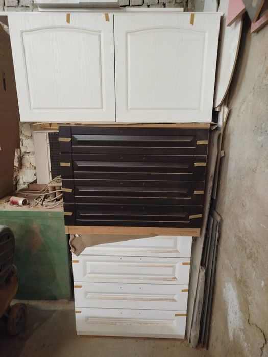 Скринове, шкафове Нощни шкафчета