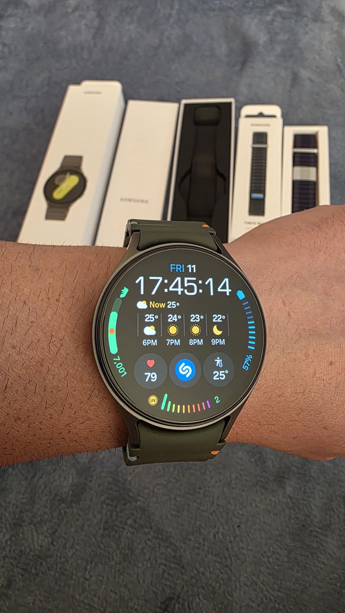 Смарт часовник Samsung Galaxy Watch7 44mm + подарък