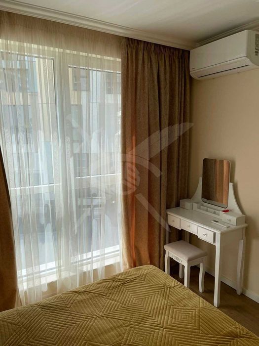 Тристаен апартамент под наем с паркомясто в Христо Смирненски 144227