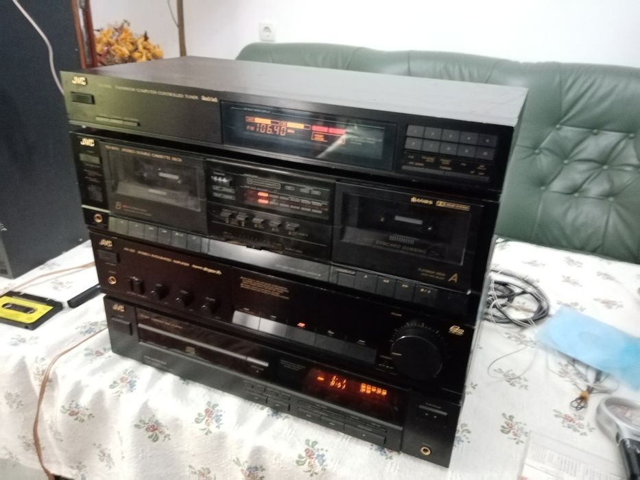 Muzica linie JVC