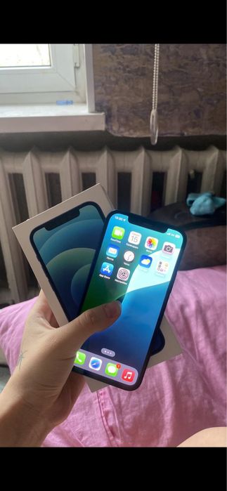 Iphone 12 ,64 gb, акб 77%