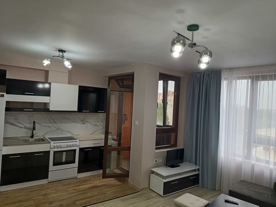 Дава се под наем Едностаен апартамент в Пловдив, Тракия - 38 кв.м за 92888 € - Снимка #2