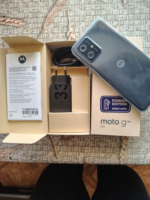 Моторола джи 54 5дж 12+12/256 Пауър
