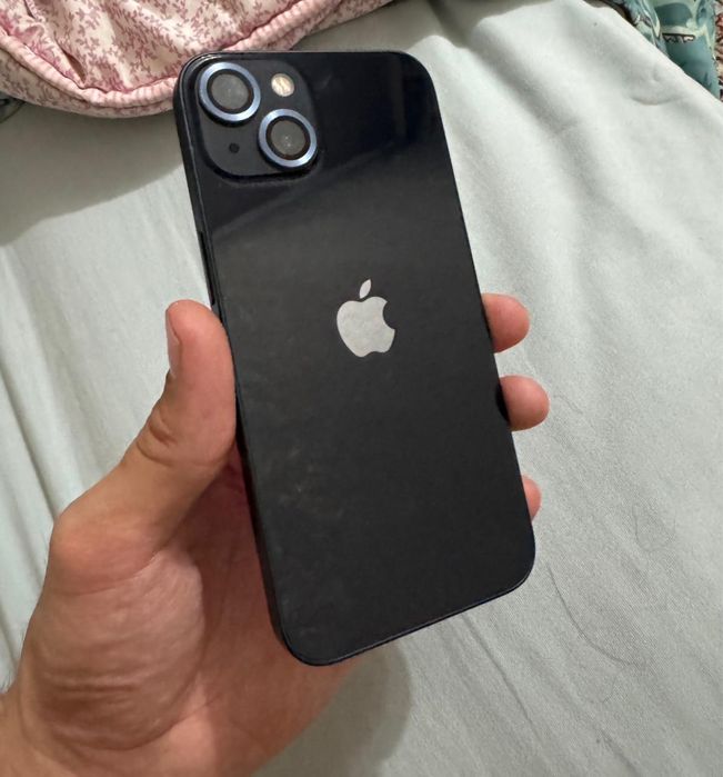 Продам Айфон 13 128гб