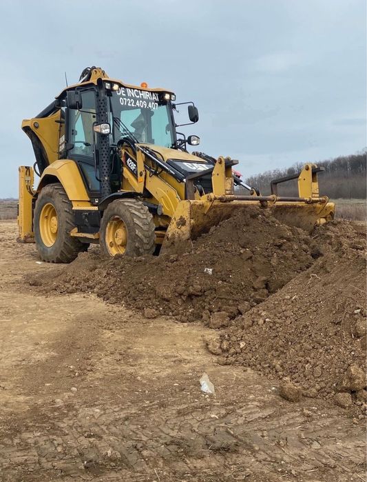 Inchiriem buldoexcvator cu picon