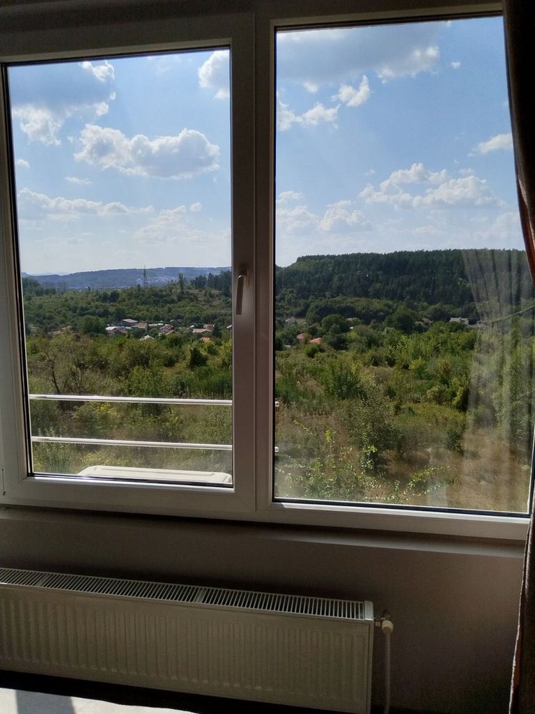 Продава се Тристаен апартамент в Перник, Стара Тева - 85 кв.м за 1624 €/кв.м - Снимка #8