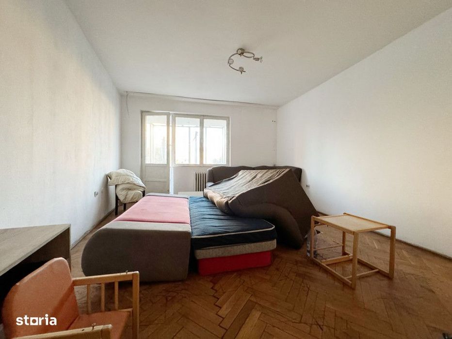 Apartament 3 camere decomandat,72mp utili,balcon 8mp -Sagului
