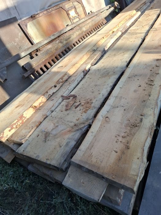 Доска необрезная из сибирского леса сухая 50мм