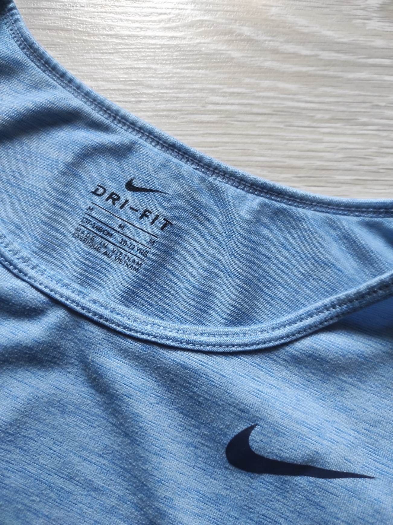 Tricouri fete Nike dri fit  10/12 ani