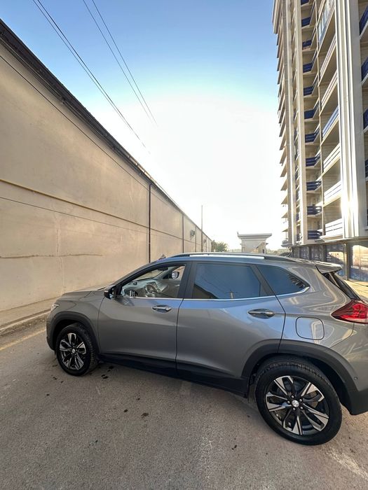 Tracker 2 premier 2023