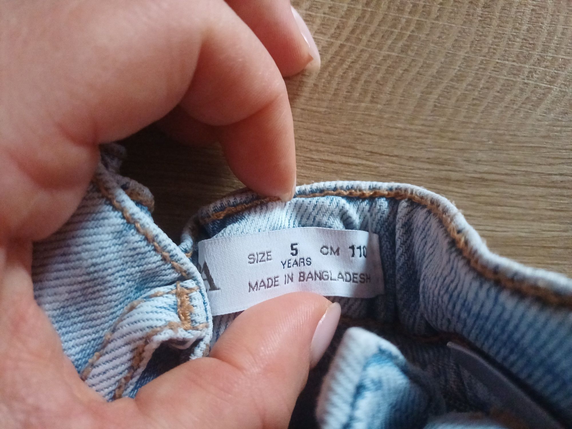 Детски дънки размер 104 см, Zara, Reserved и Levi's