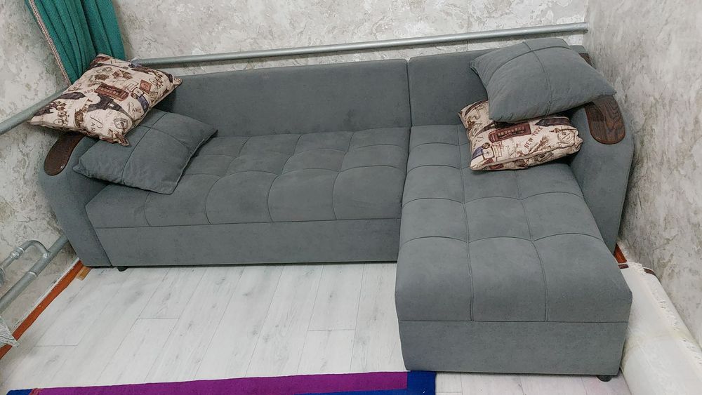 Диван продам срочно