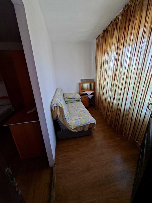 Inchiriez garsoniera