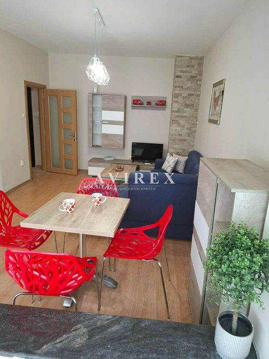 Двустаен апартамент под наем - Кючук Париж, до парк Белите брези