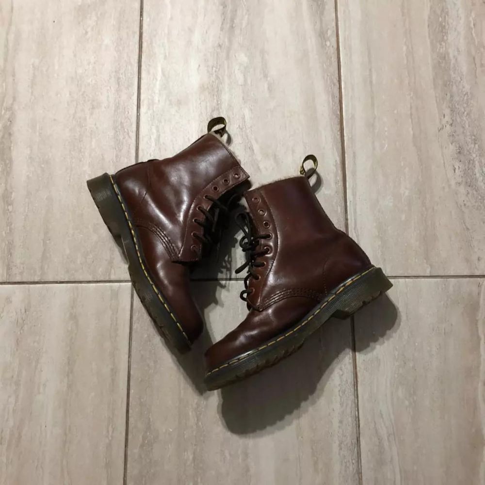 Bocanci Dr.Martens impecabili