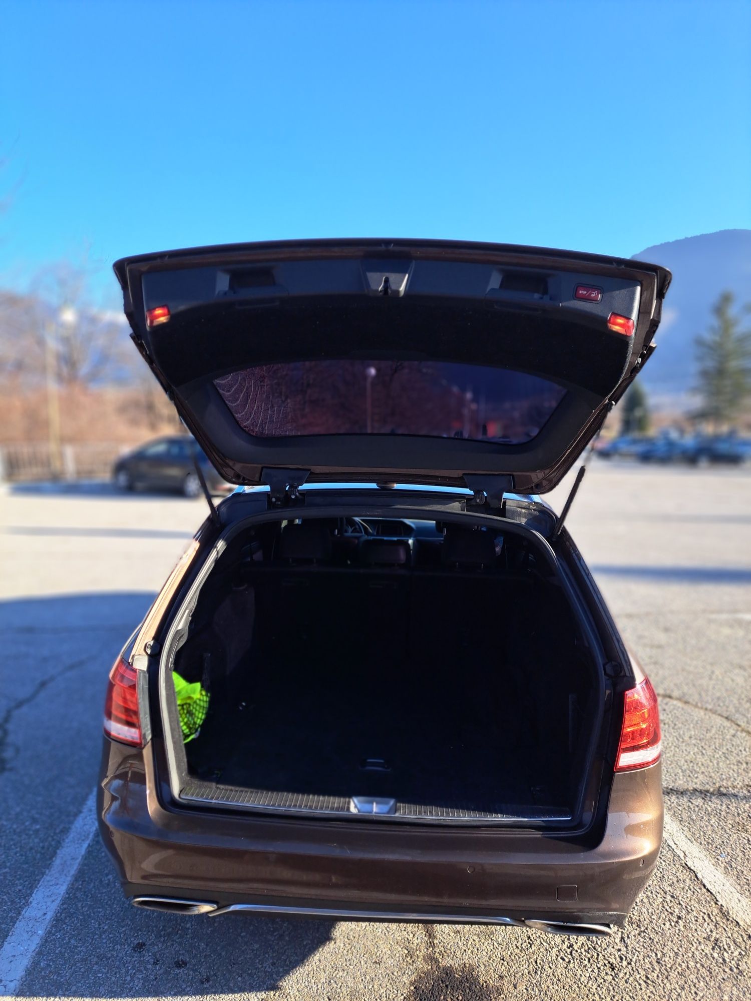 Mercedes-Benz E 200
