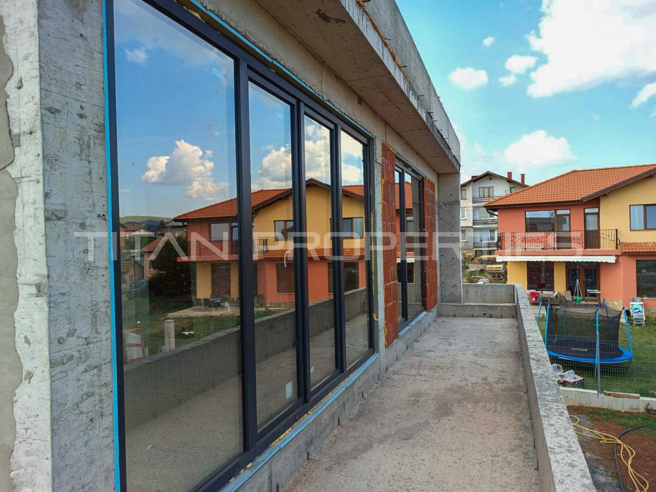 Продава се Къща в Нови Искър - 209 кв.м за 1532 €/кв.м - Снимка #9