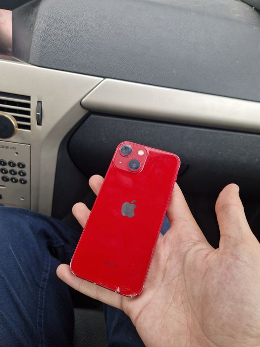 Vând iPhone 13 mini red edition