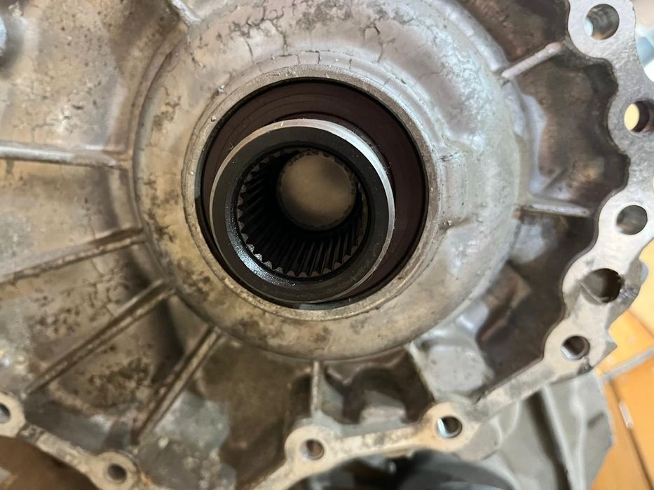 Продам раздатку и рулевую рейку