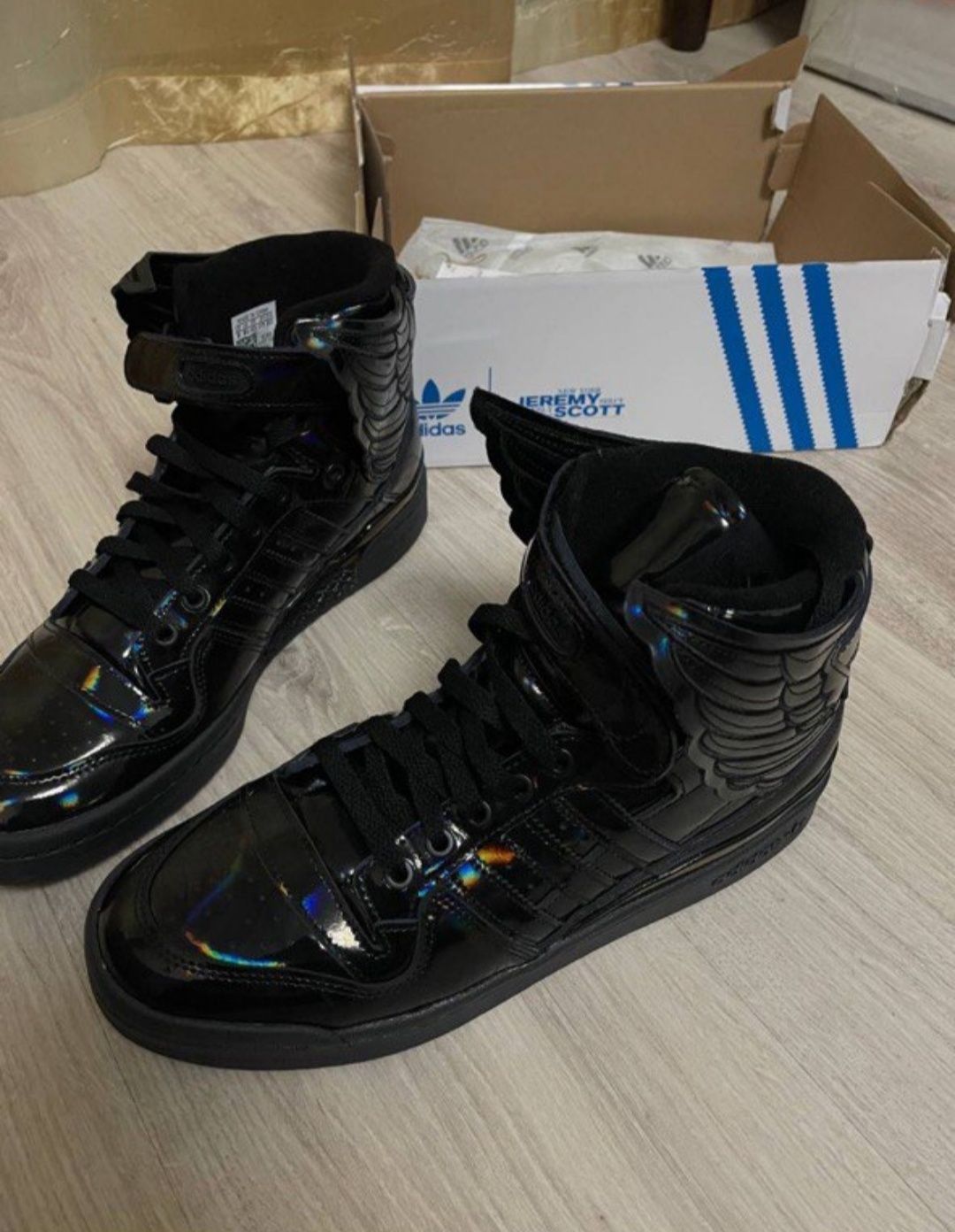 Adidas Jeremy Scott Wings 4.0