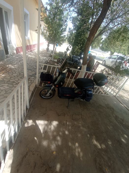 Skuter ideal holatda