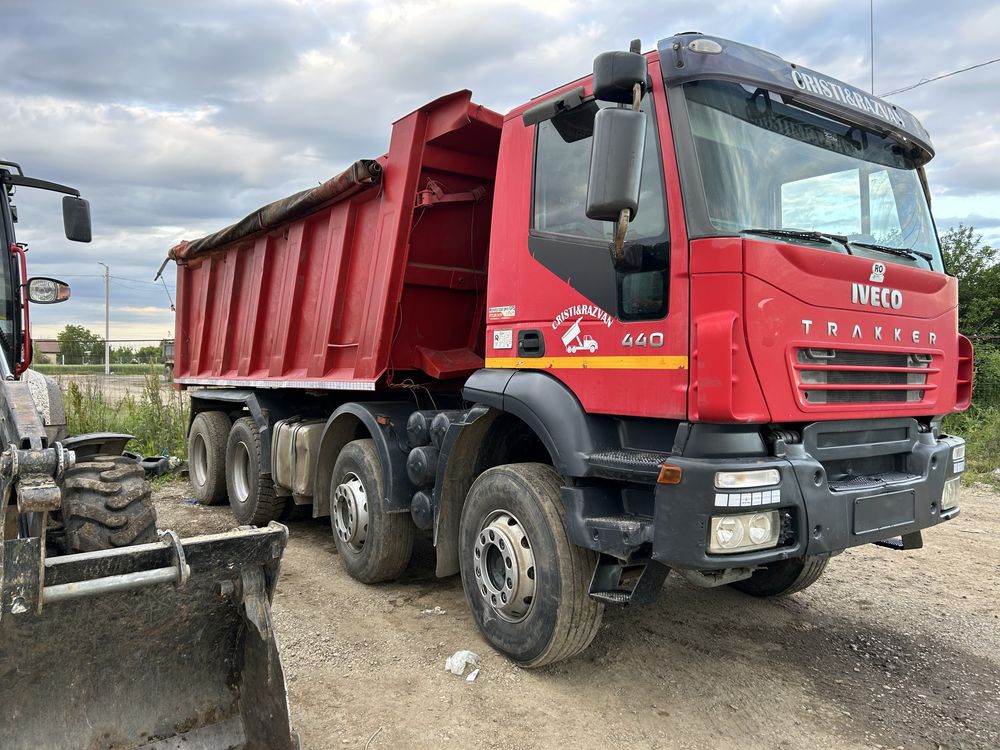 Bascula 8x4 Iveco TRAKKER