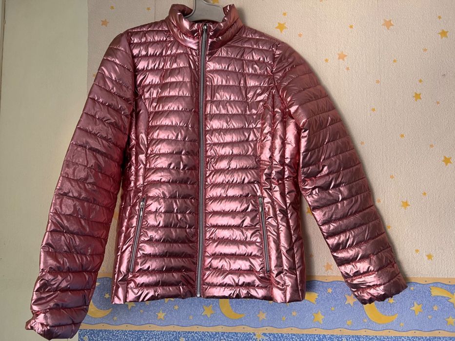 Лъскаво дамско яке