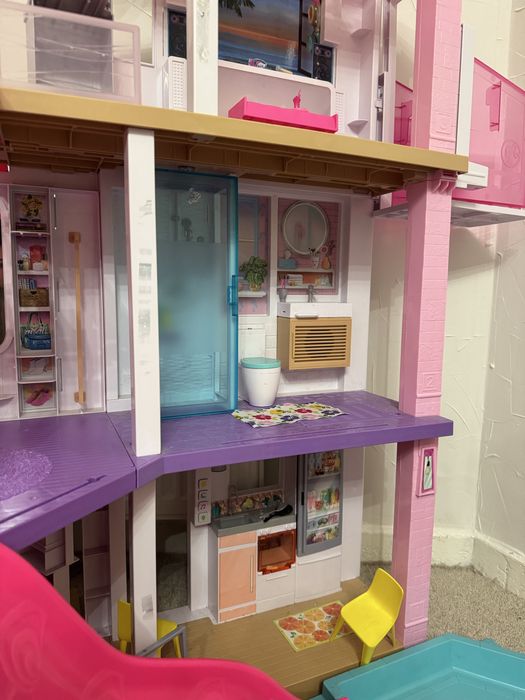 Casa de papusi dreamhouse Barbie