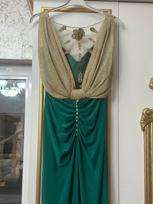 Rochie de seara superbă