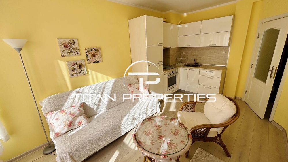 Дава се под наем Двустаен апартамент в Бургас, Лазур - 50 кв.м за 382.5 € - Снимка #2