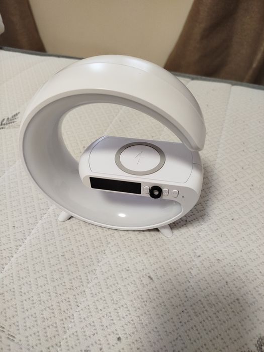 Bluetooth зарядна станция и колонка