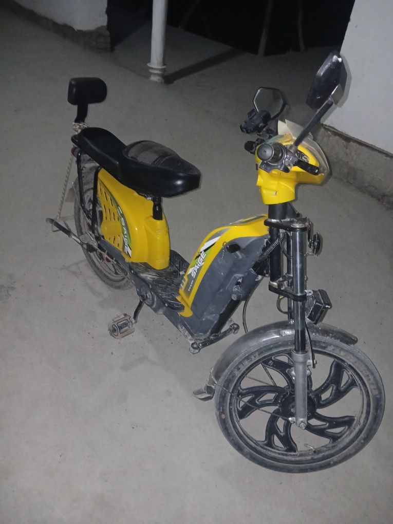 SUKUTER sotiladi