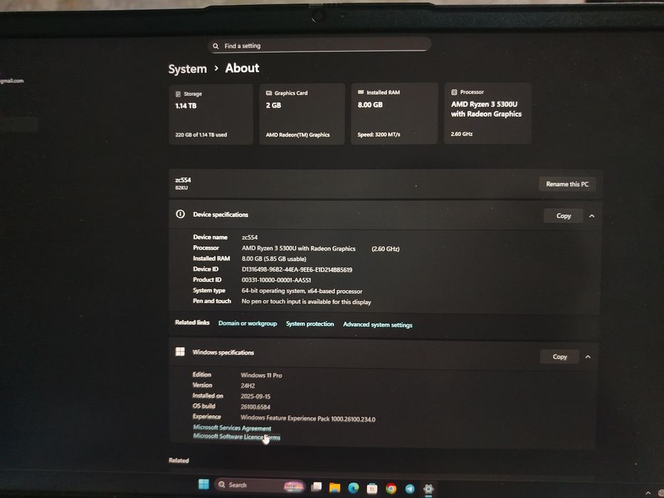 Lenovo ideapad 3 8/256ssd + 1tb hard