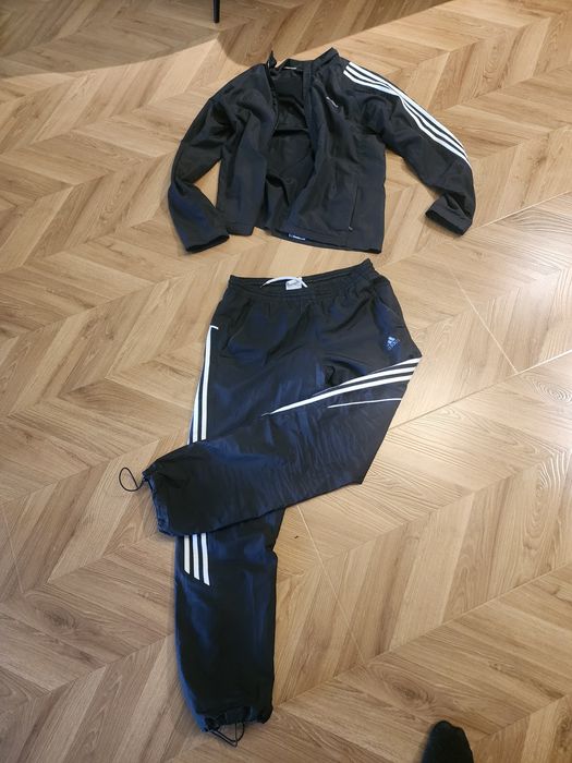 Спортивный костюм adidas