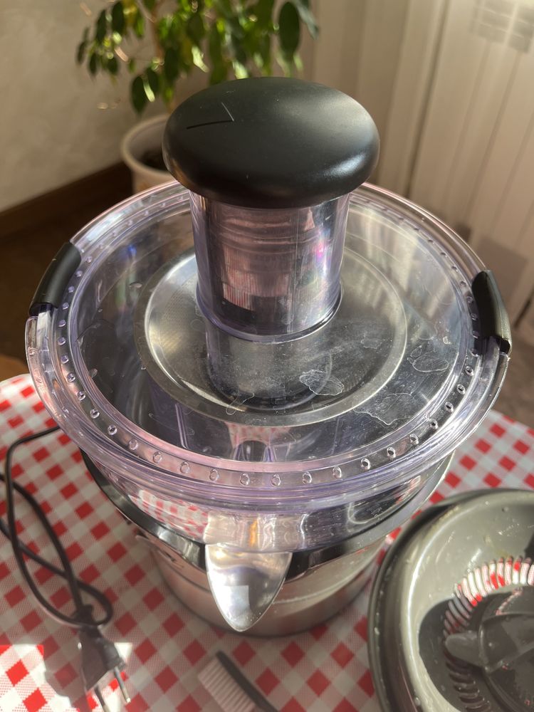 Соковыжималка Moulinex