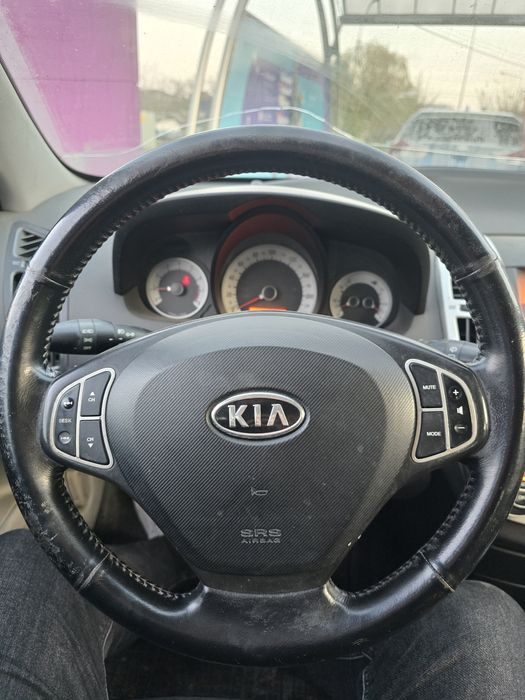 Kia Ceed 1.6 benzina aspirat, AVARIAT, FUNCTIONAL Climatronic, Semipie