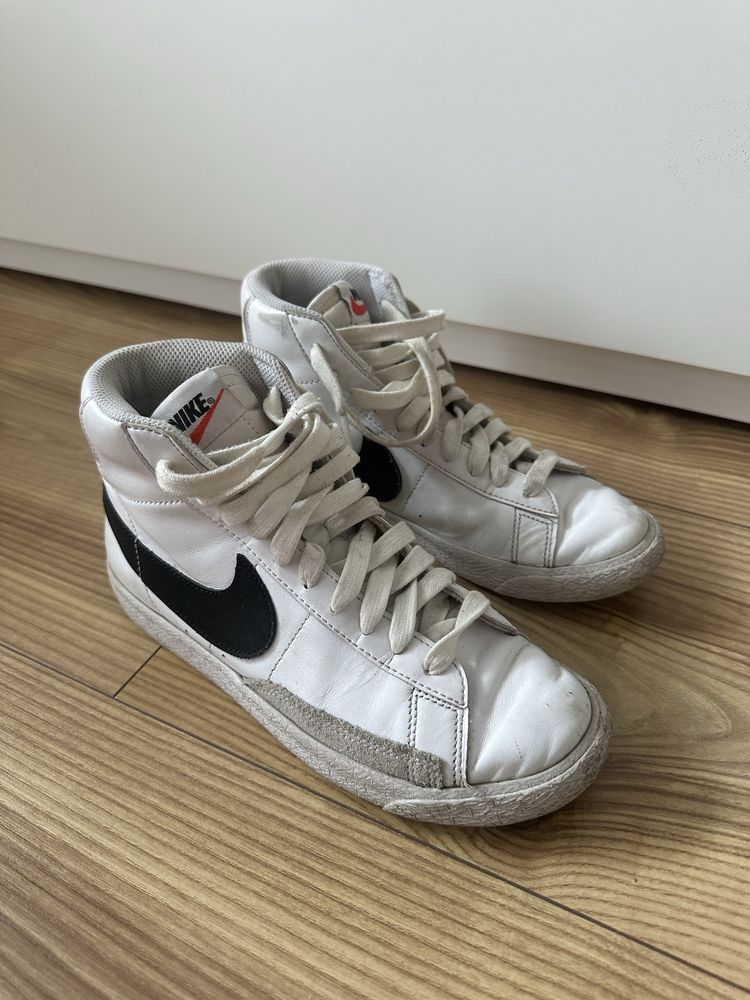 Маратонки nike blazer