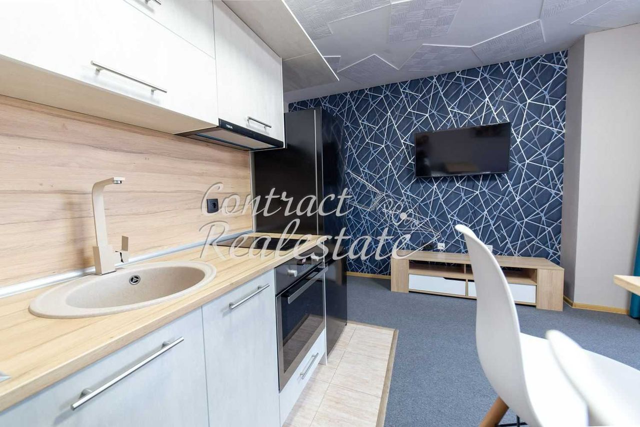 Продава се Едностаен апартамент в Варна, Възраждане 1 - 46 кв.м за 2300 €/кв.м - Снимка #4