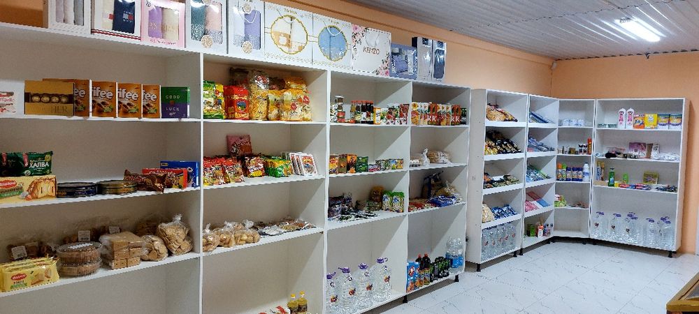 Продам новые стелажи для торговли