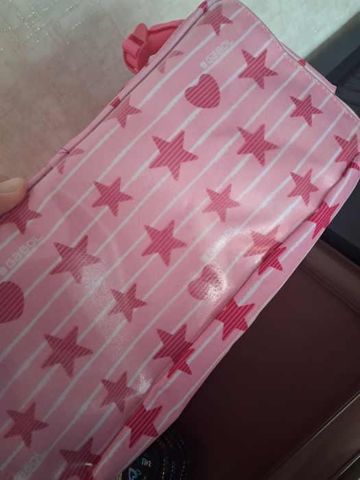 Нова ученическа раница Габол с подарък