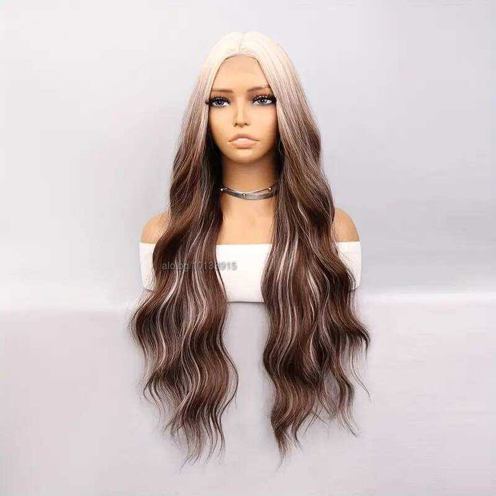 Ефектна омбре кафява перука с руси корени на път