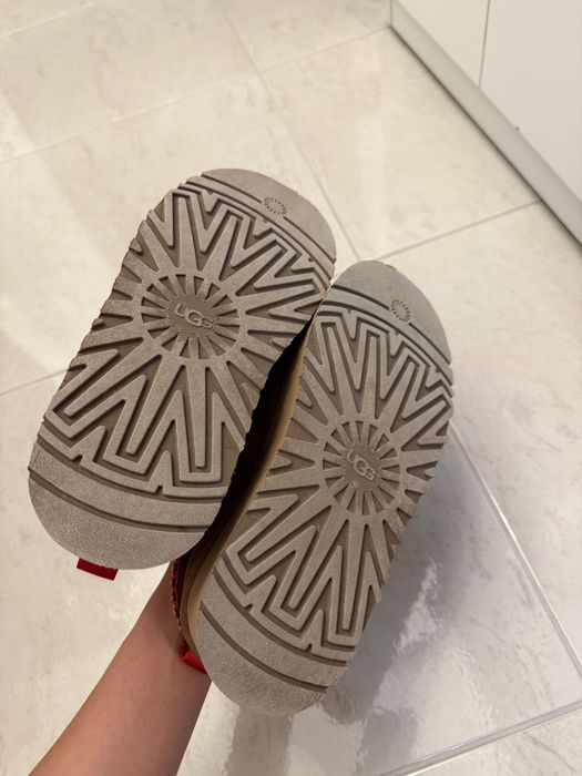 Оригинални Ugg tazz chestnut suede 37 номер