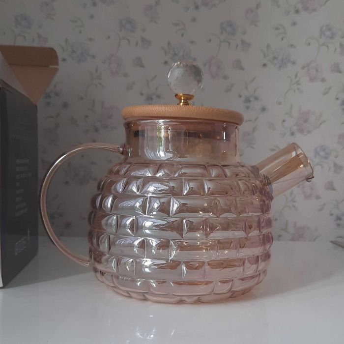 Продам новый стеклянный чайник