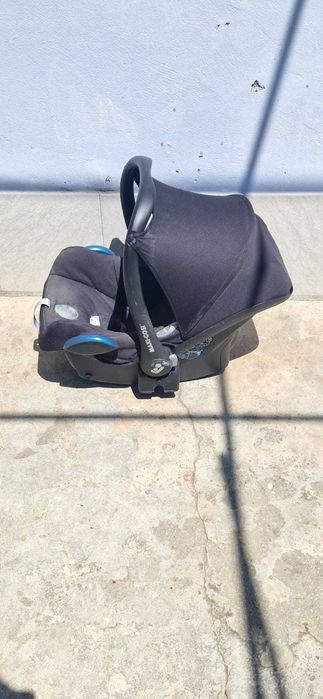 Carucior Maxi Cosi 3 in 1 + Baza Auto Isofix