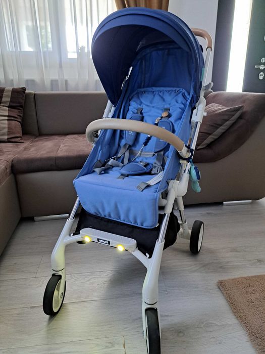 Carucior Bebumi cu lumini de noapte Spotlight Blue