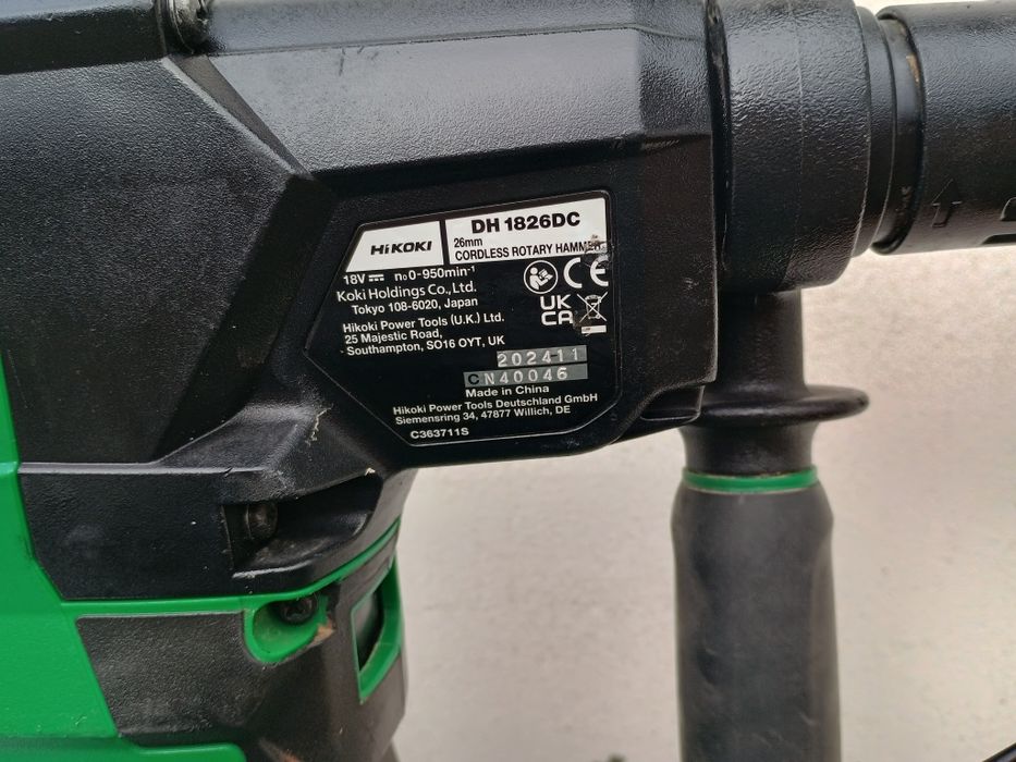 Rotopercutor hikoki dh 1826dc ,baterie,cutie,încărcător + mandrina sta